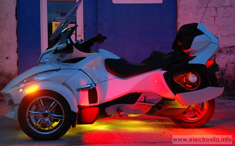 Can-am Spyder audio system
