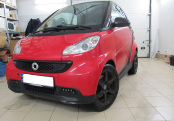 Smart ForTwo замена штатной магнитолы, установка динамиков