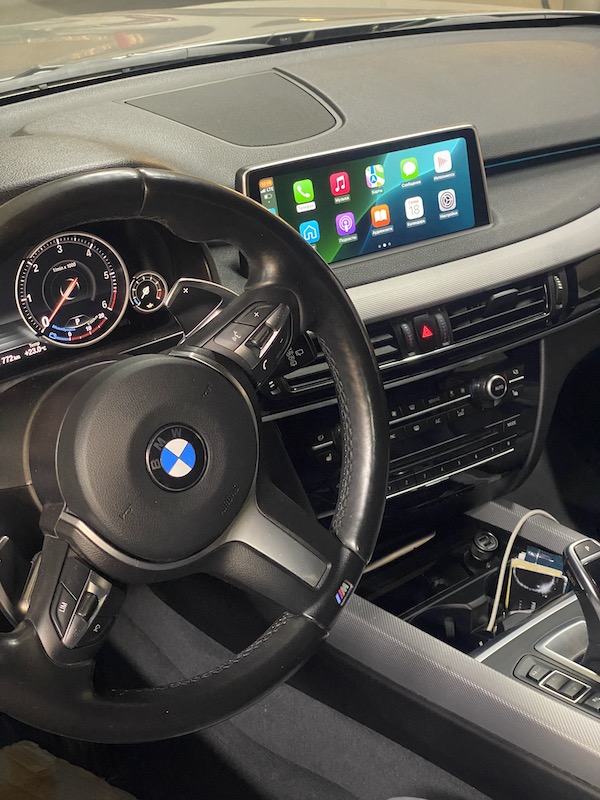Беспроводной CarPlay для BMW F15 2017 года