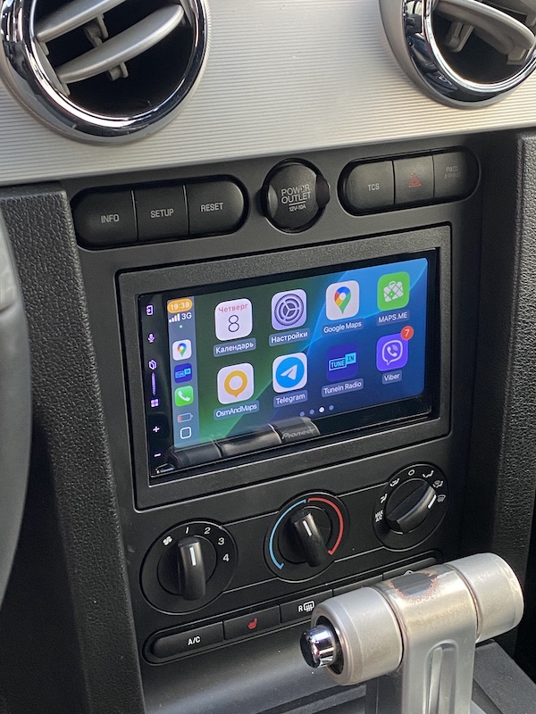 Автомагнитола CarPlay для Ford Mustang