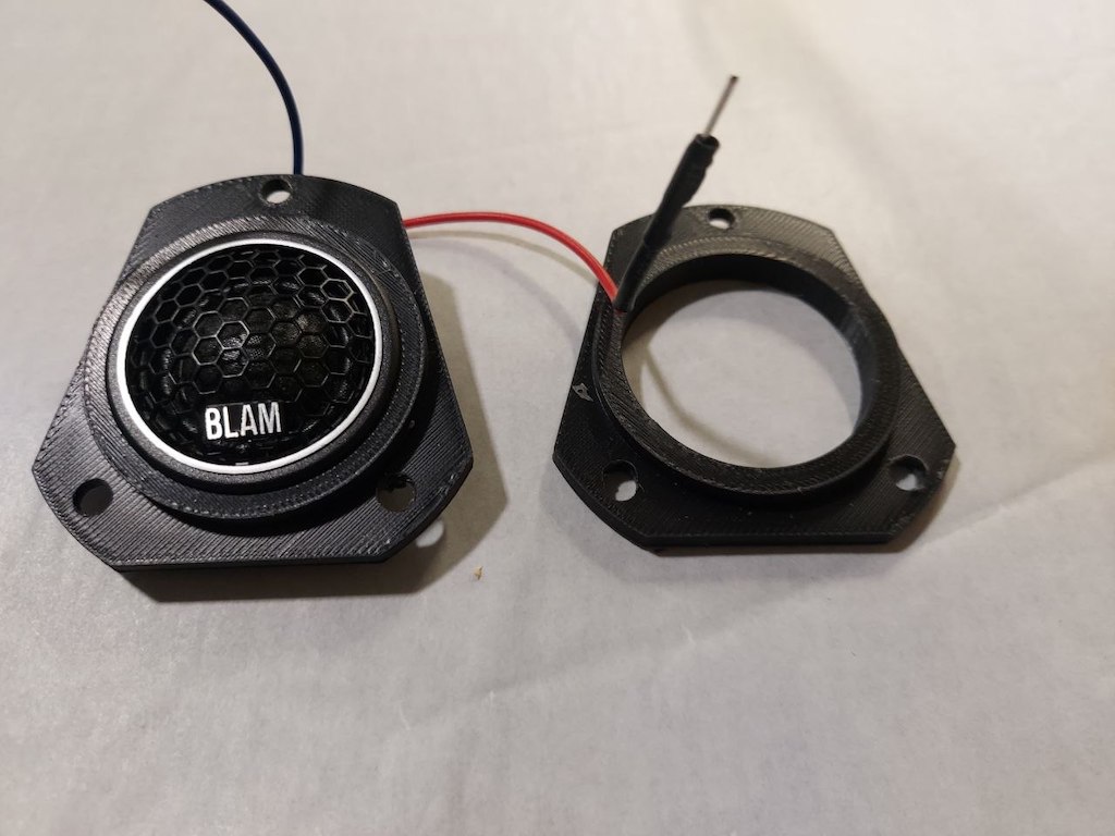 Улучшение автозвука VW Touareg